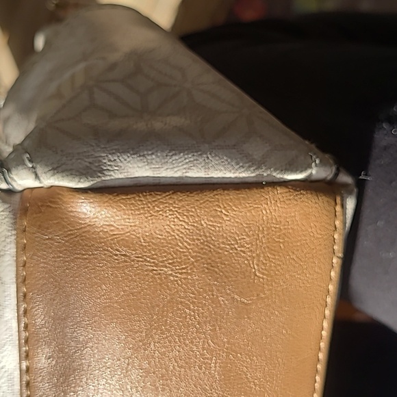 Rosetti Tan And Cream Faux Leather Shoulder Bag - Picture 6 of 10